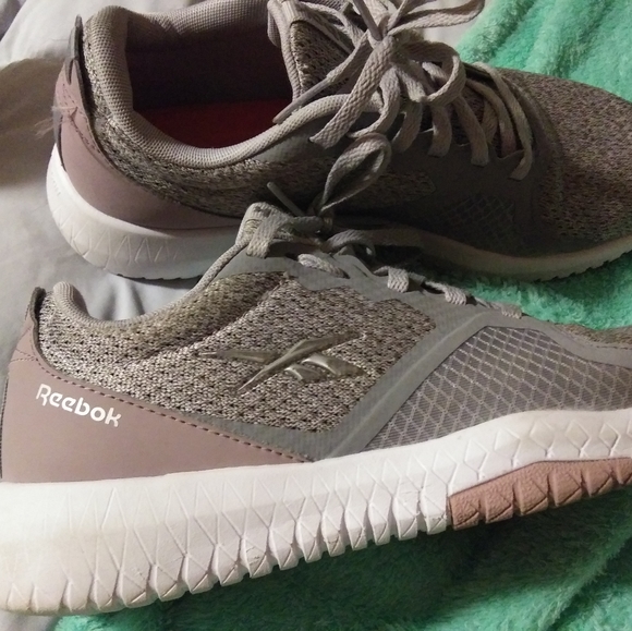 Reebok sneakers - Picture 1 of 4